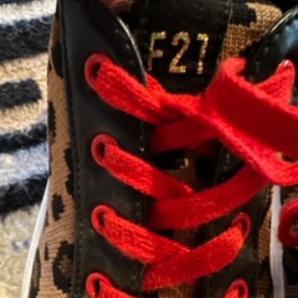 Platform Cheetah Print Shoes - Picture 4 of 7